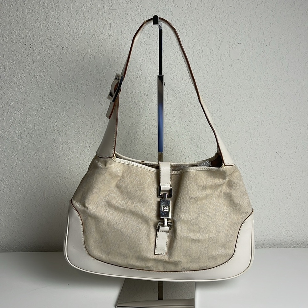 Vintage Jackie O hobo bag